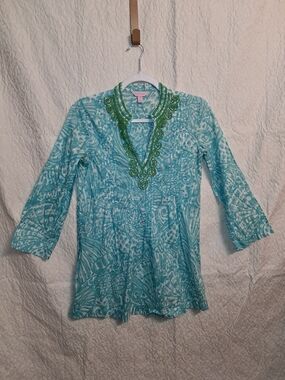 Lilly Pulitzer Turquoise Patterned Tunic with Green Beaded V-Neck